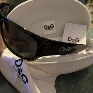 DOLCE & GABANNA Unisex Black Wrap D&G sunglasses authentic